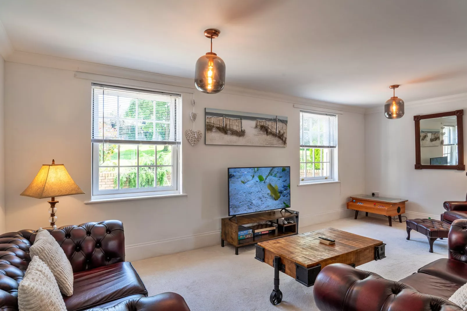 Nicely Tucked Away Cottage-Living room