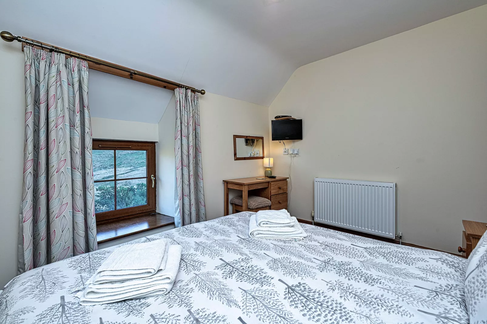 Llechwedd Mawr-Bedroom
