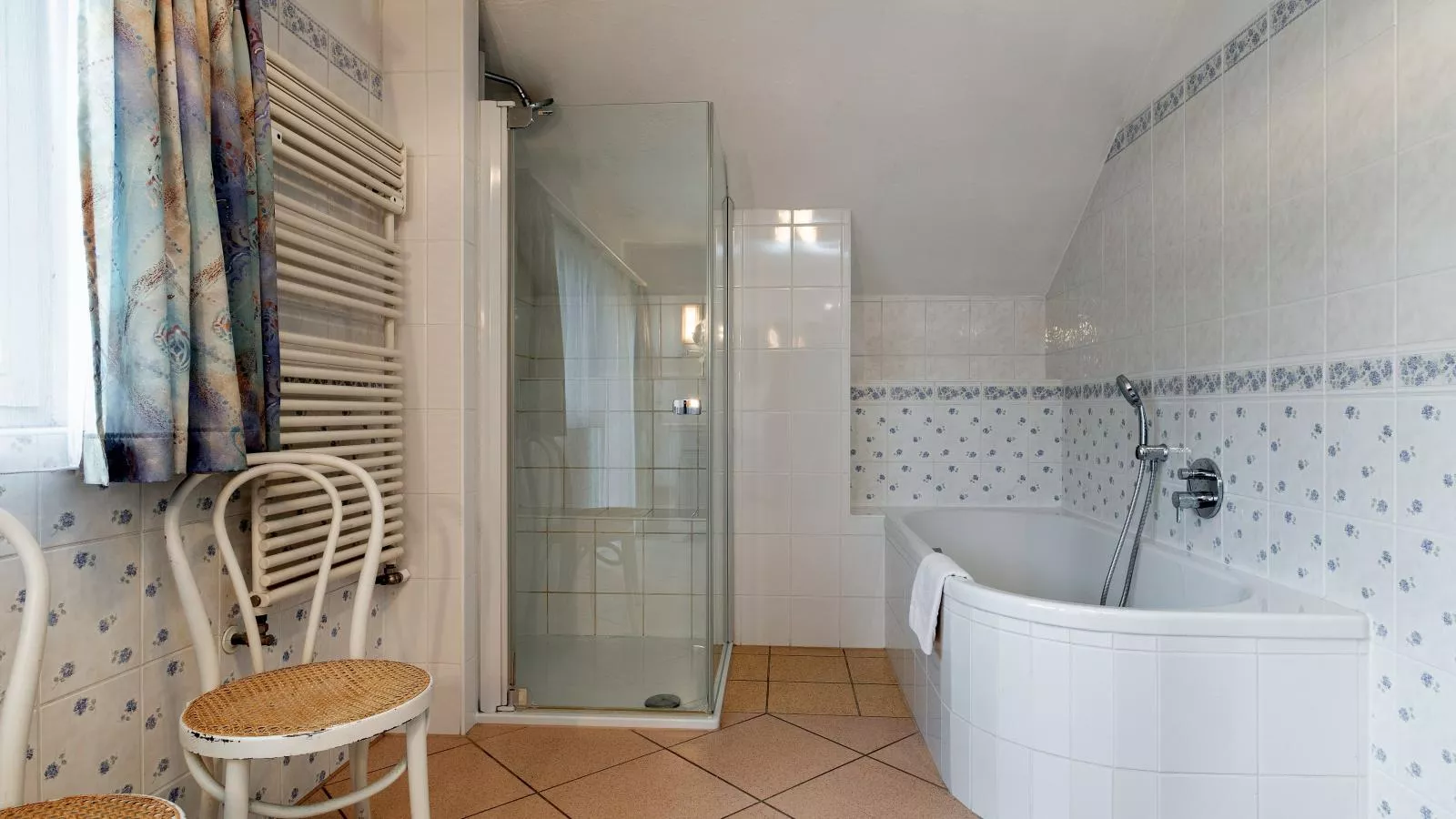 An der Schiwiese-Bathroom