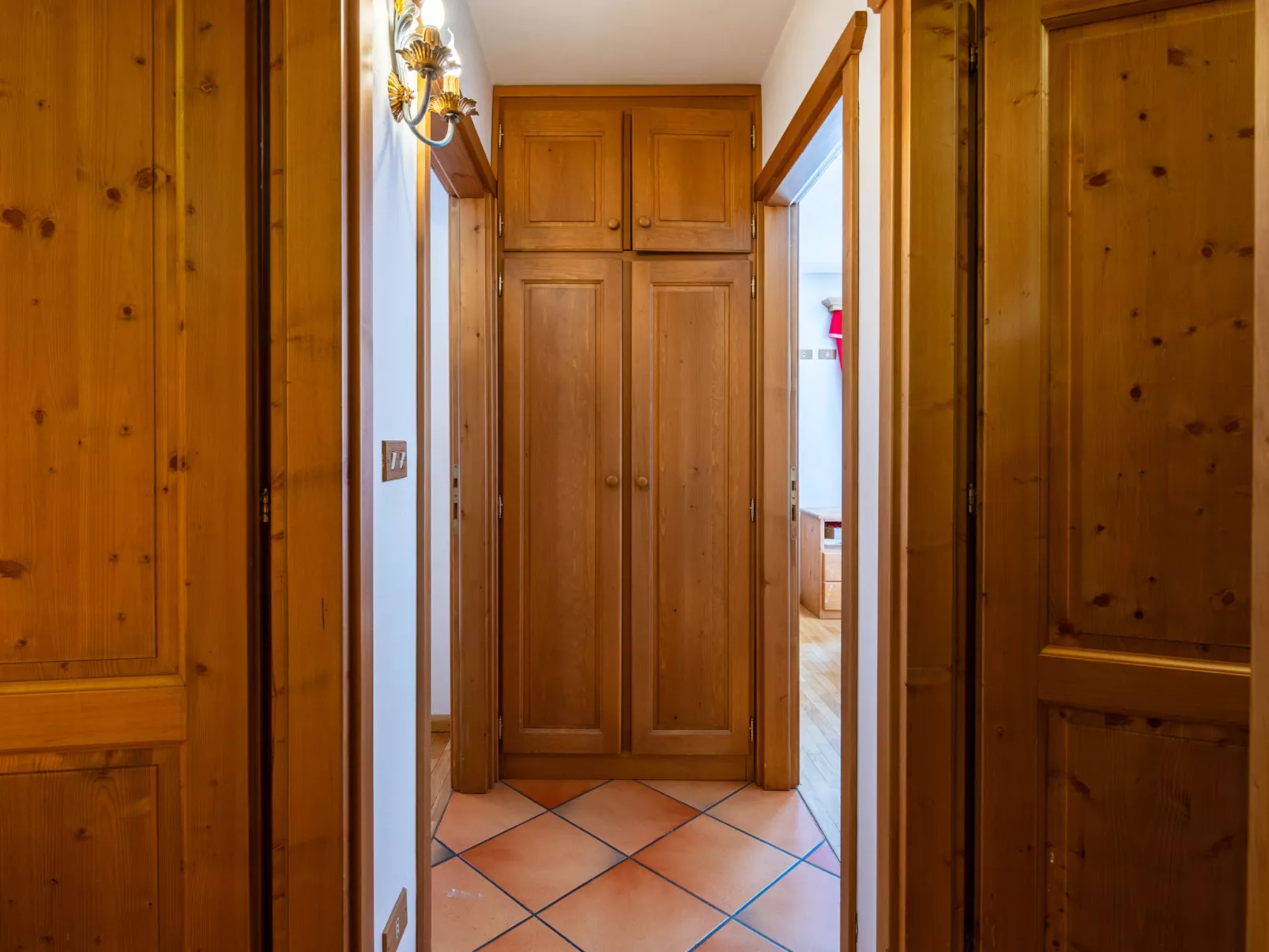 Corte dei Larici-Inside