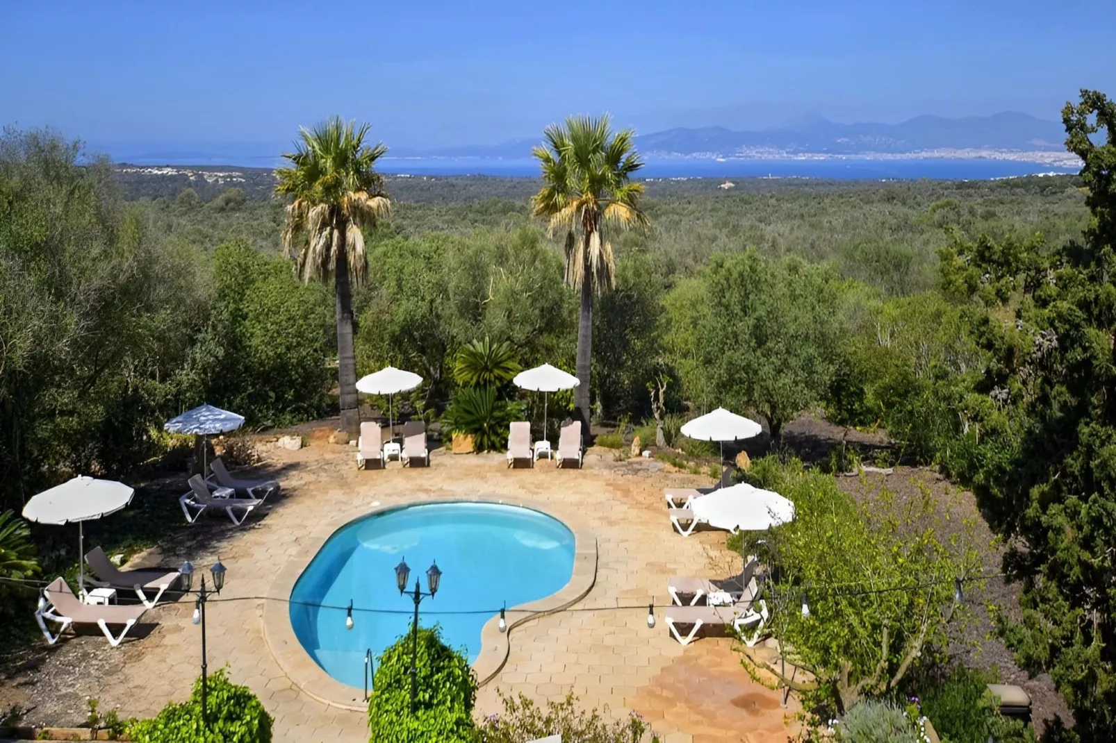 Son Granada-Pool