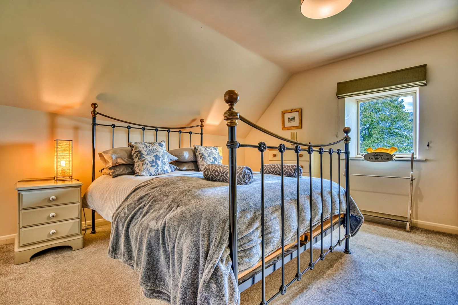 Gag Barn-Bedroom
