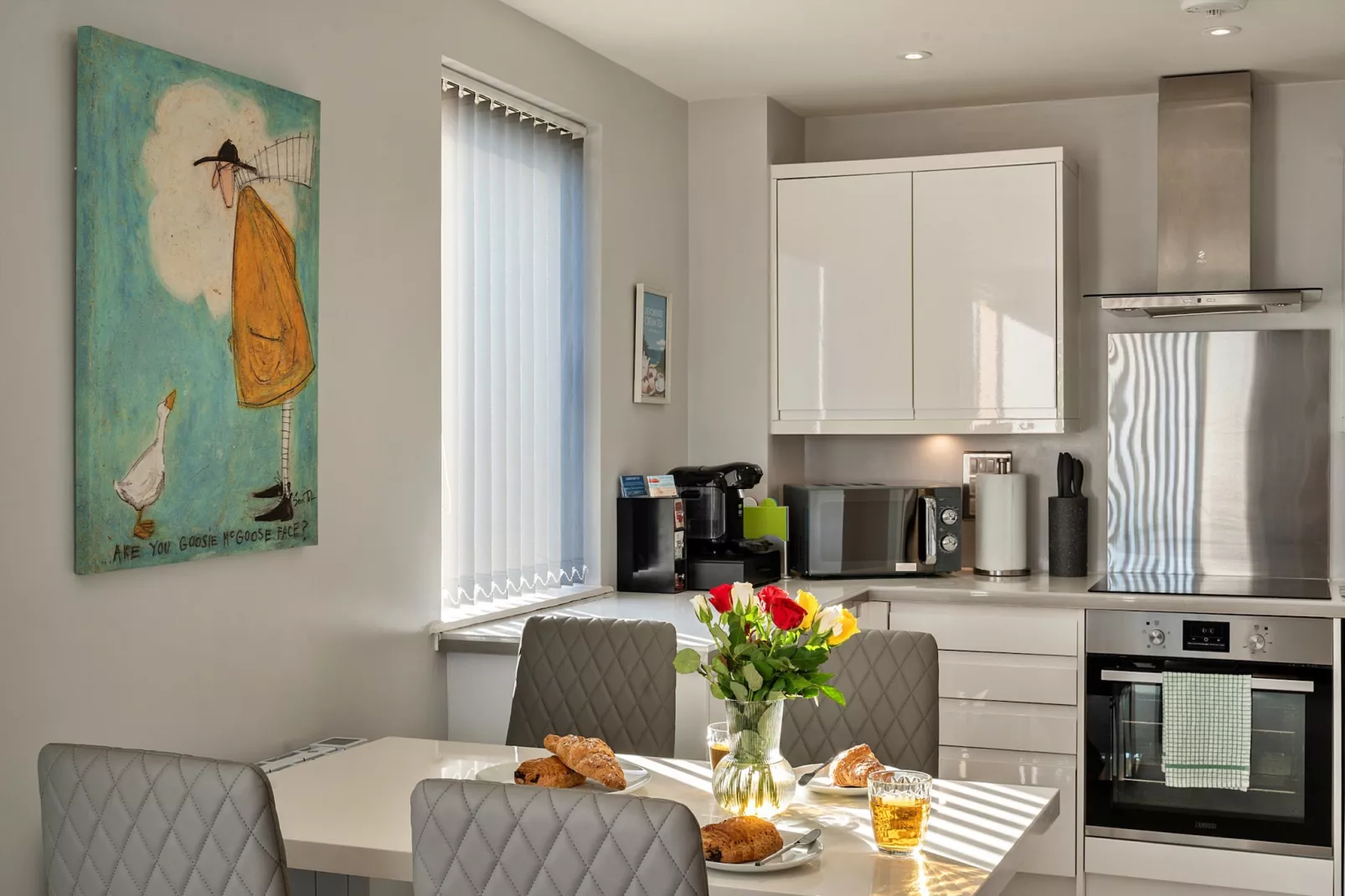 Number 10, Montpellier Apartments-Dining room