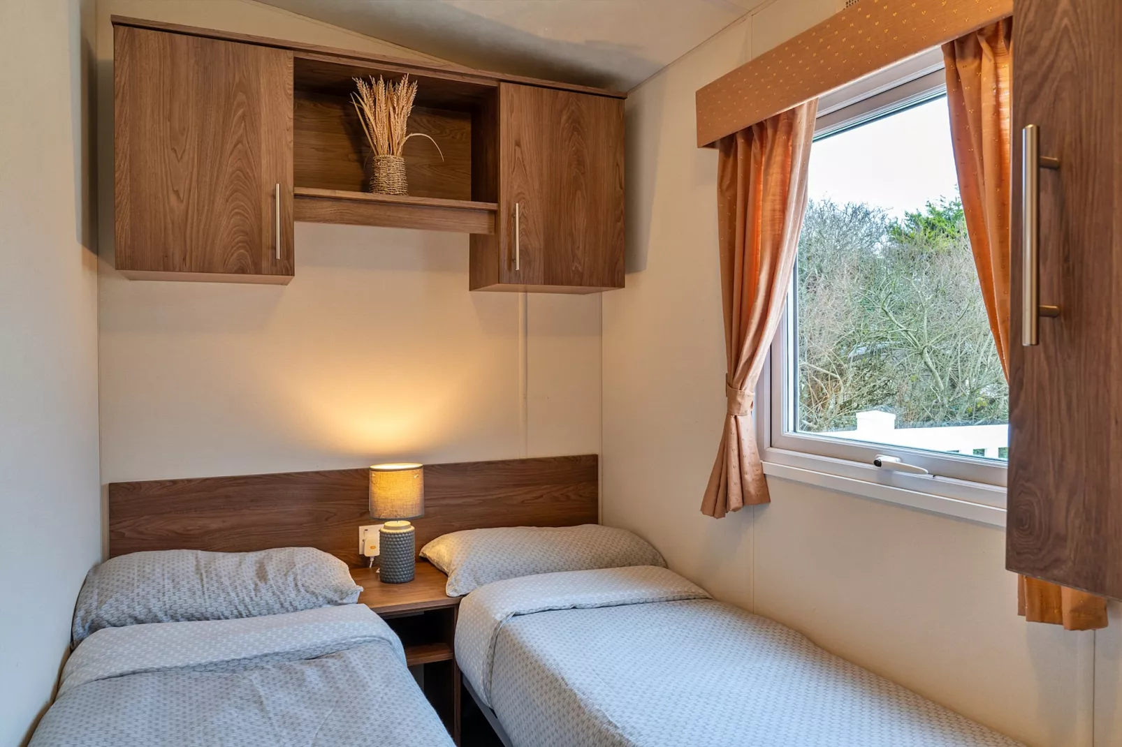 Phoenix Retreat-Bedroom
