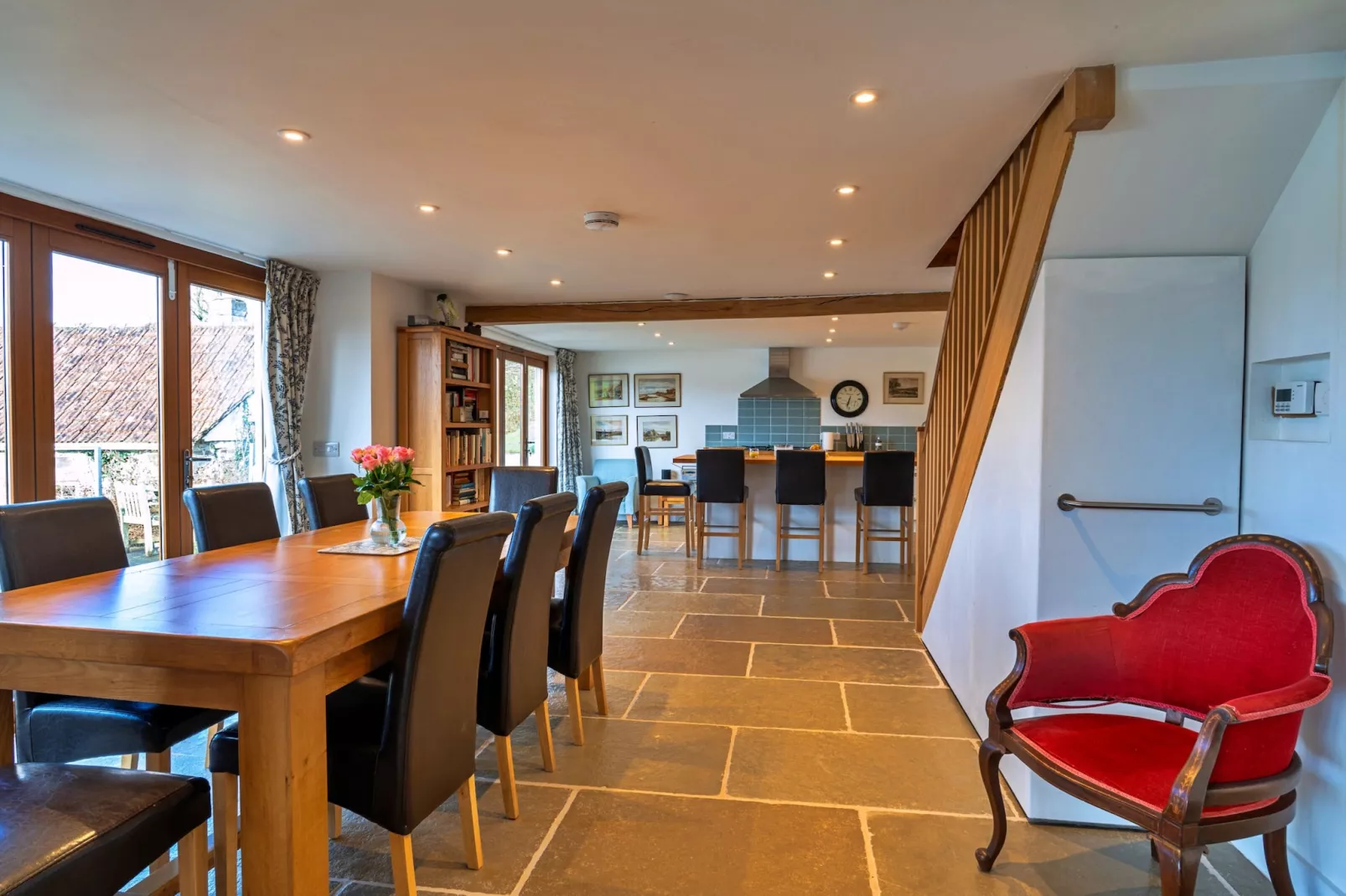 Lower Netherdowns-Salon