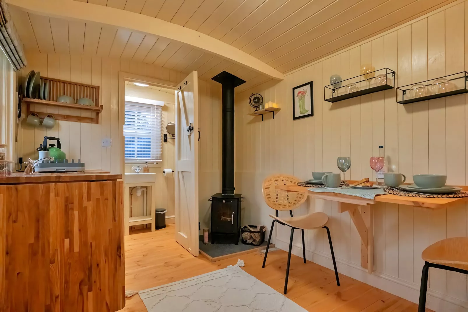 The Chicken Hut-Bathroom