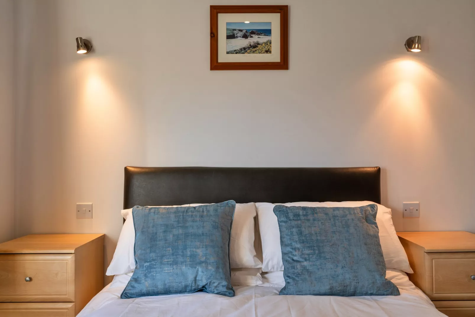 Carworgie Cottage-Bedroom