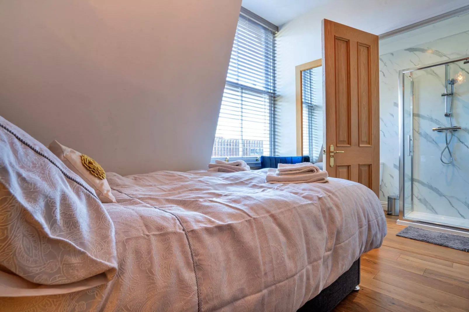 Nelly's Nook-Bedroom