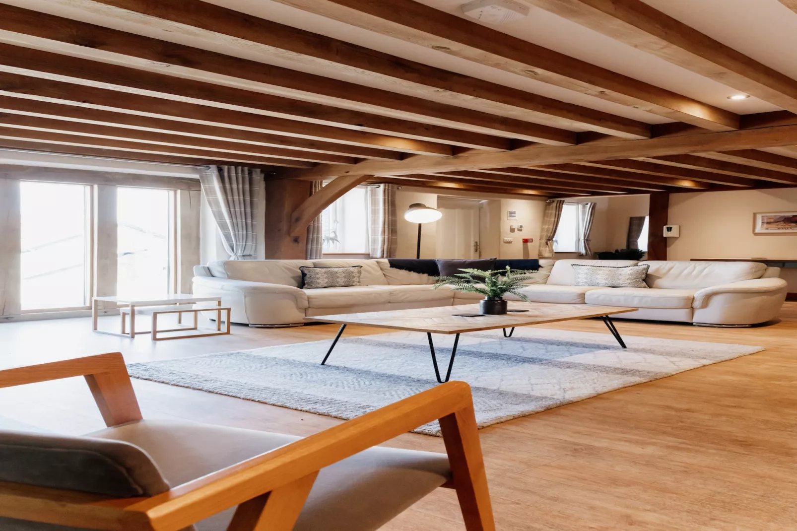 The Welsh Barn-Living room