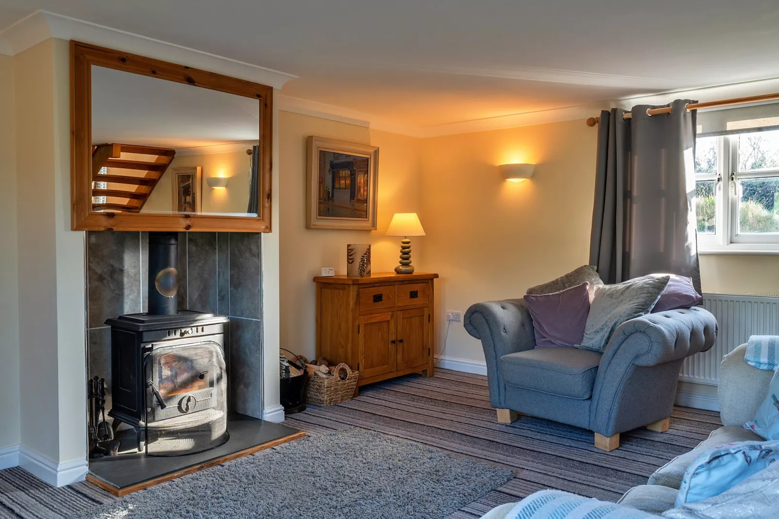 Trennal Barn-Living room