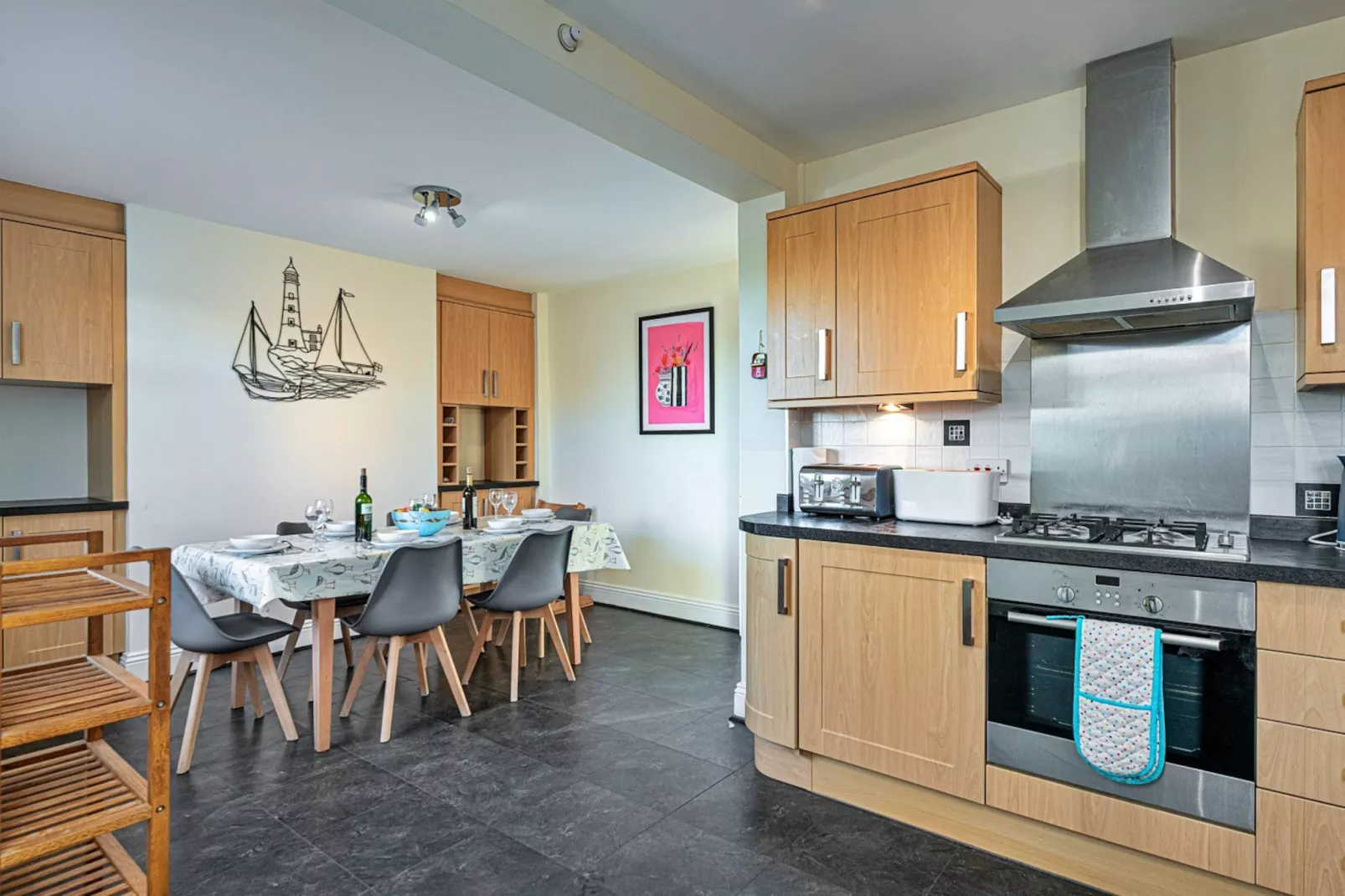 Hillcroft-Kitchen