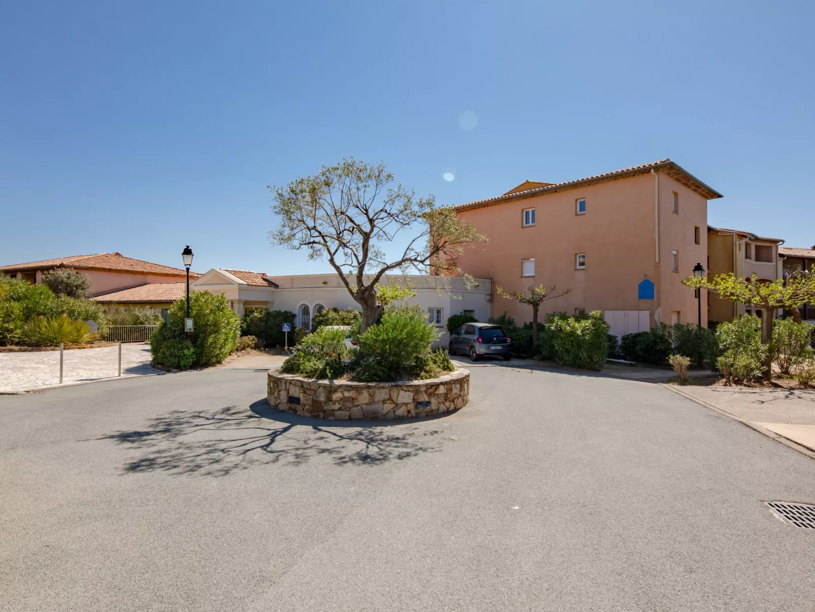 Le Hameau des Issambres-Outside