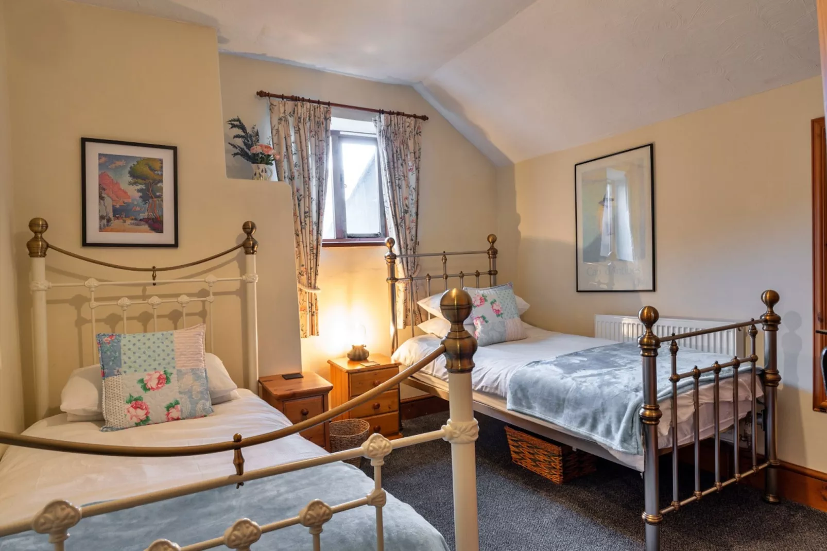 Hope Thatch-Bedroom