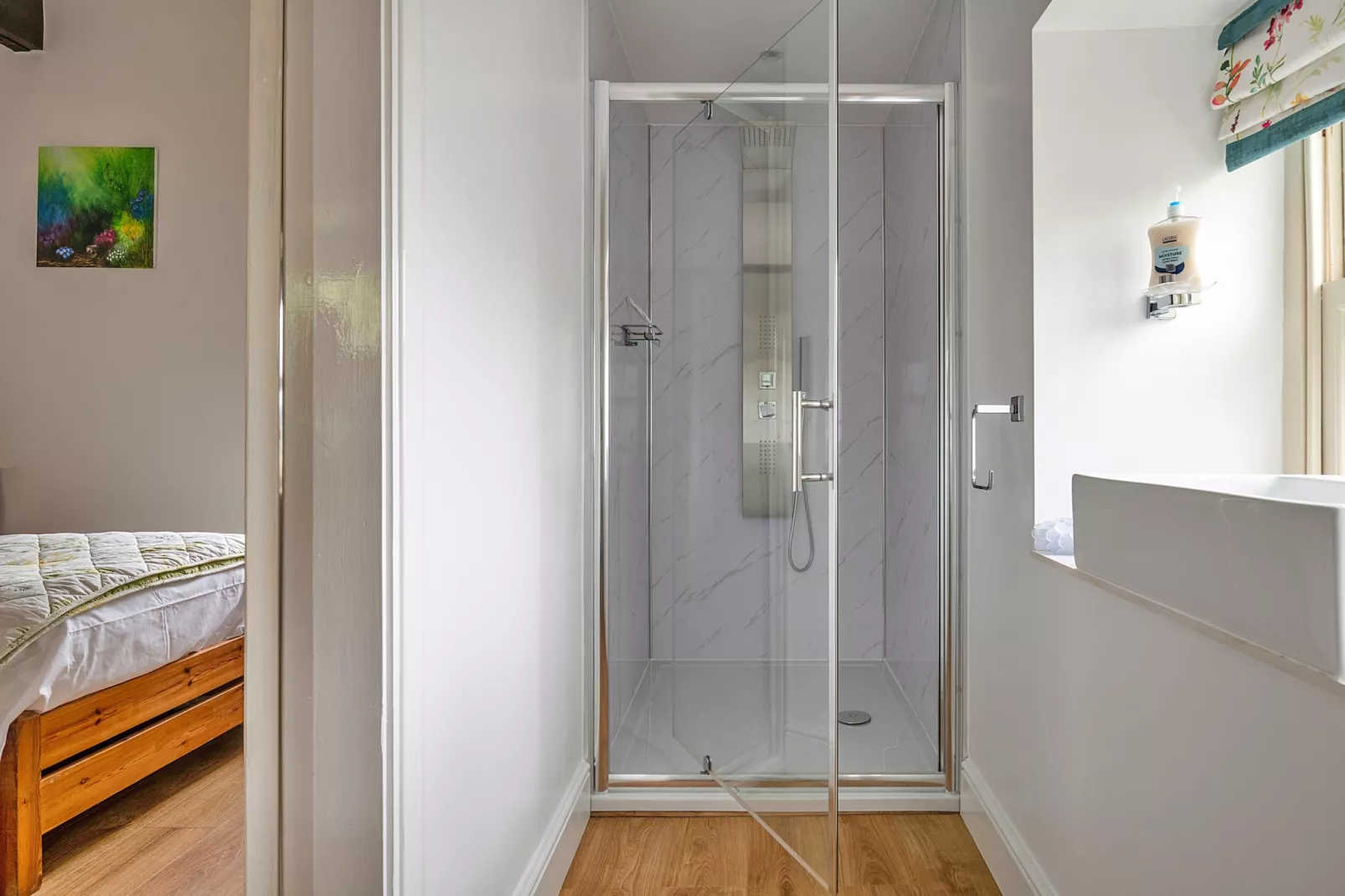 Moelis Barn-Bathroom