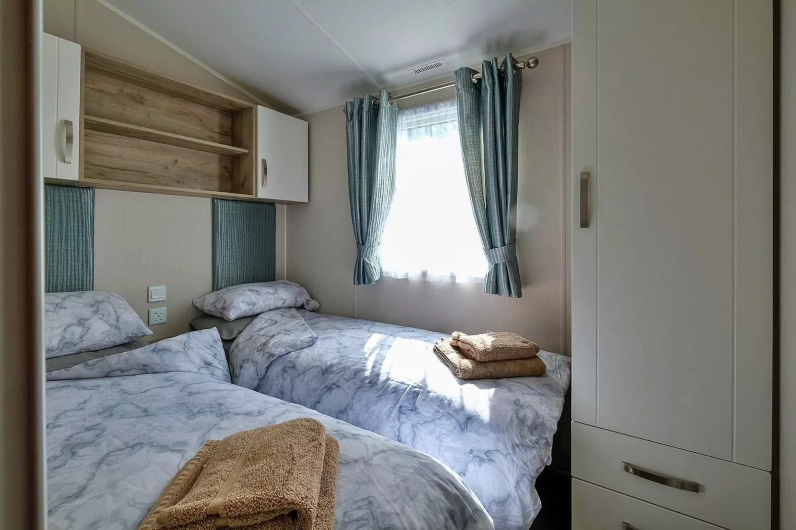 Beachlands-Bedroom