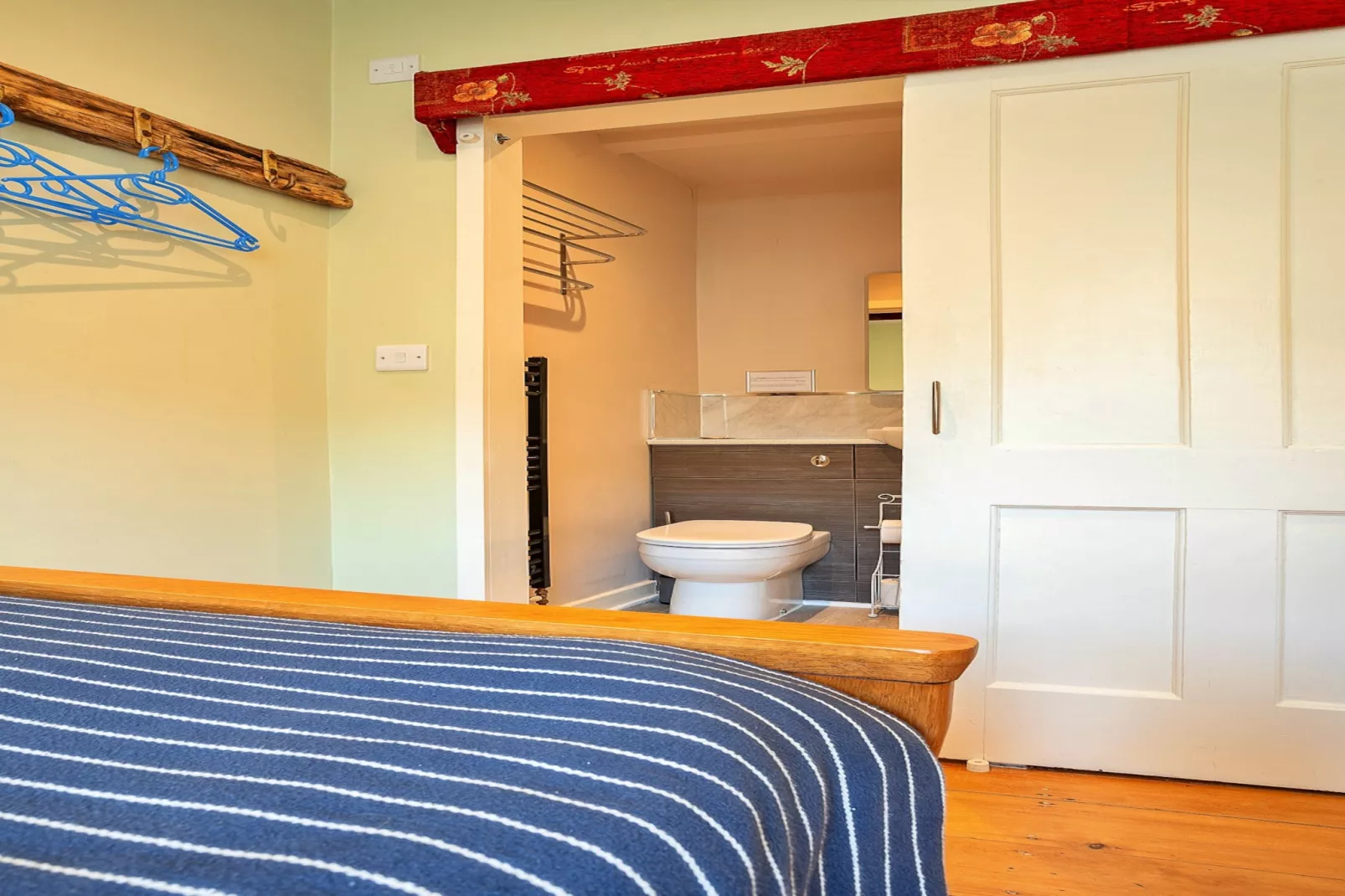 Beau View at Gadlys House-Bathroom