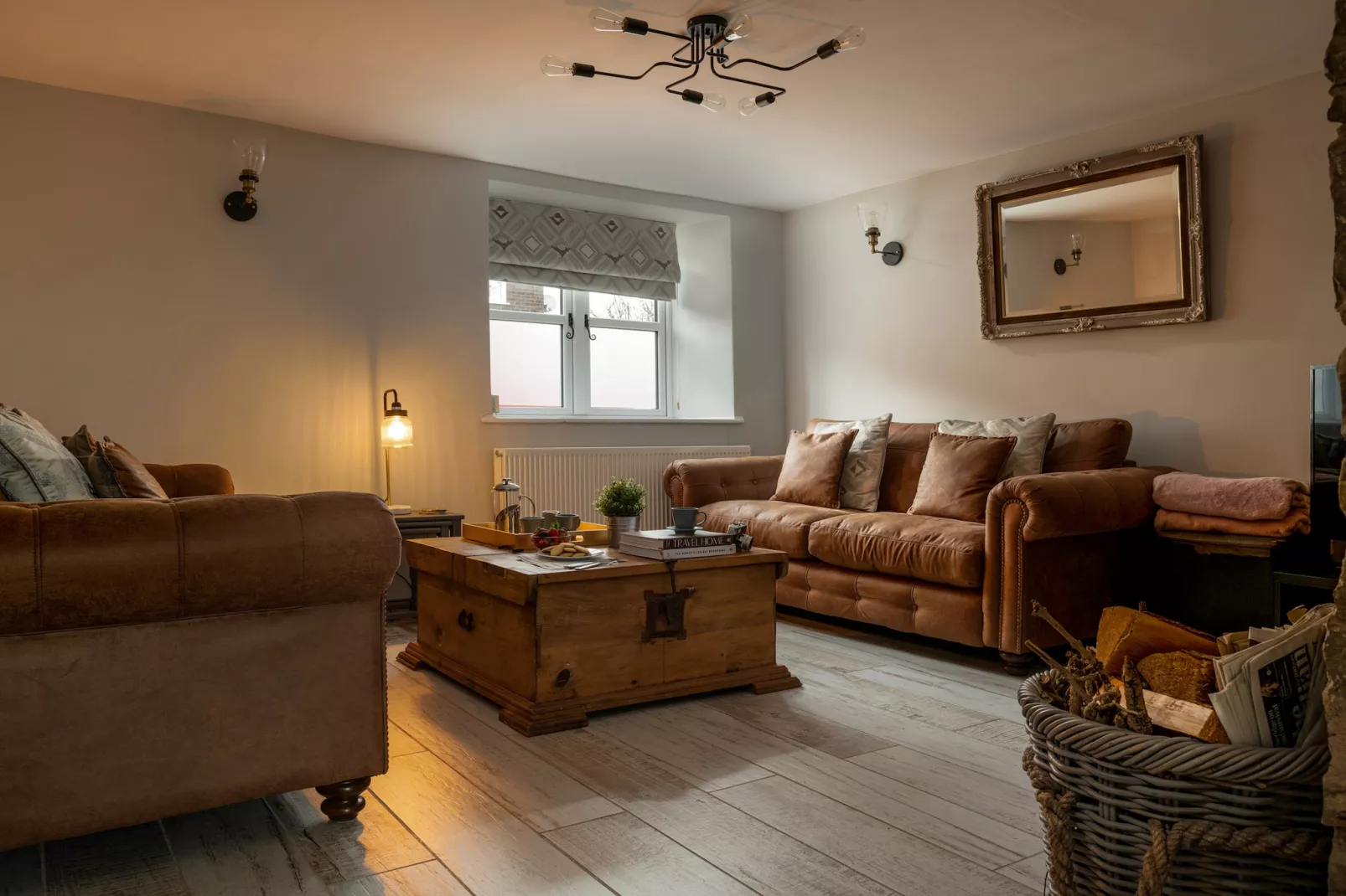 Esmor Cottage-Living room