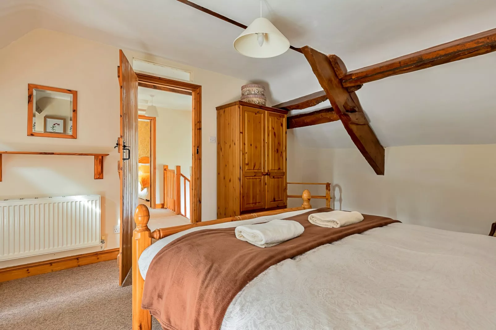 Fives Court Cottage-Bedroom