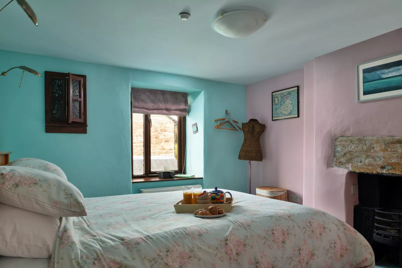 Dolwar Cottage-Bedroom
