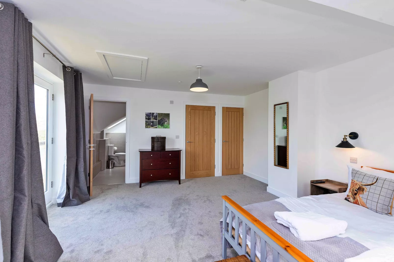 The Holt-Bedroom