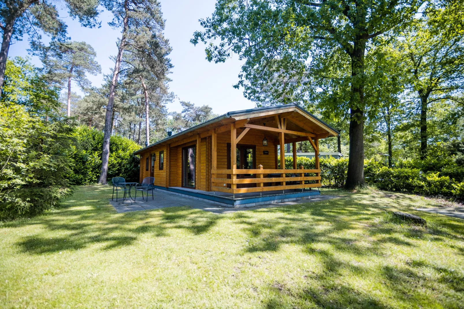 2-persoons wellness lodge-View summer