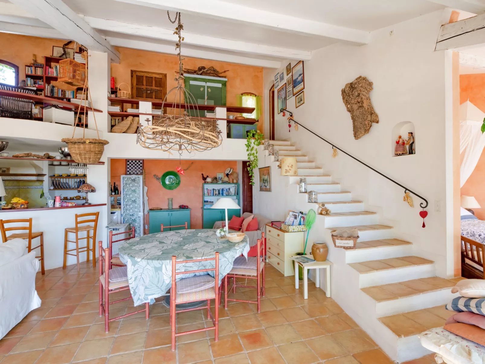 La Sacherie de l'Autourière-Inside