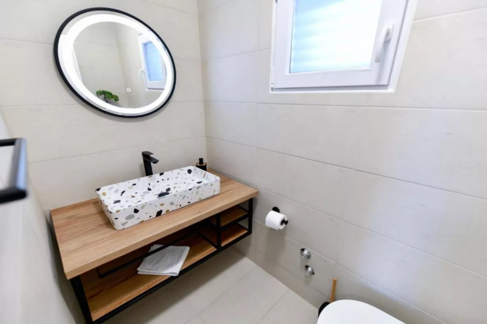 Four Bedroom Villa With Hot Tub-Salle de bain