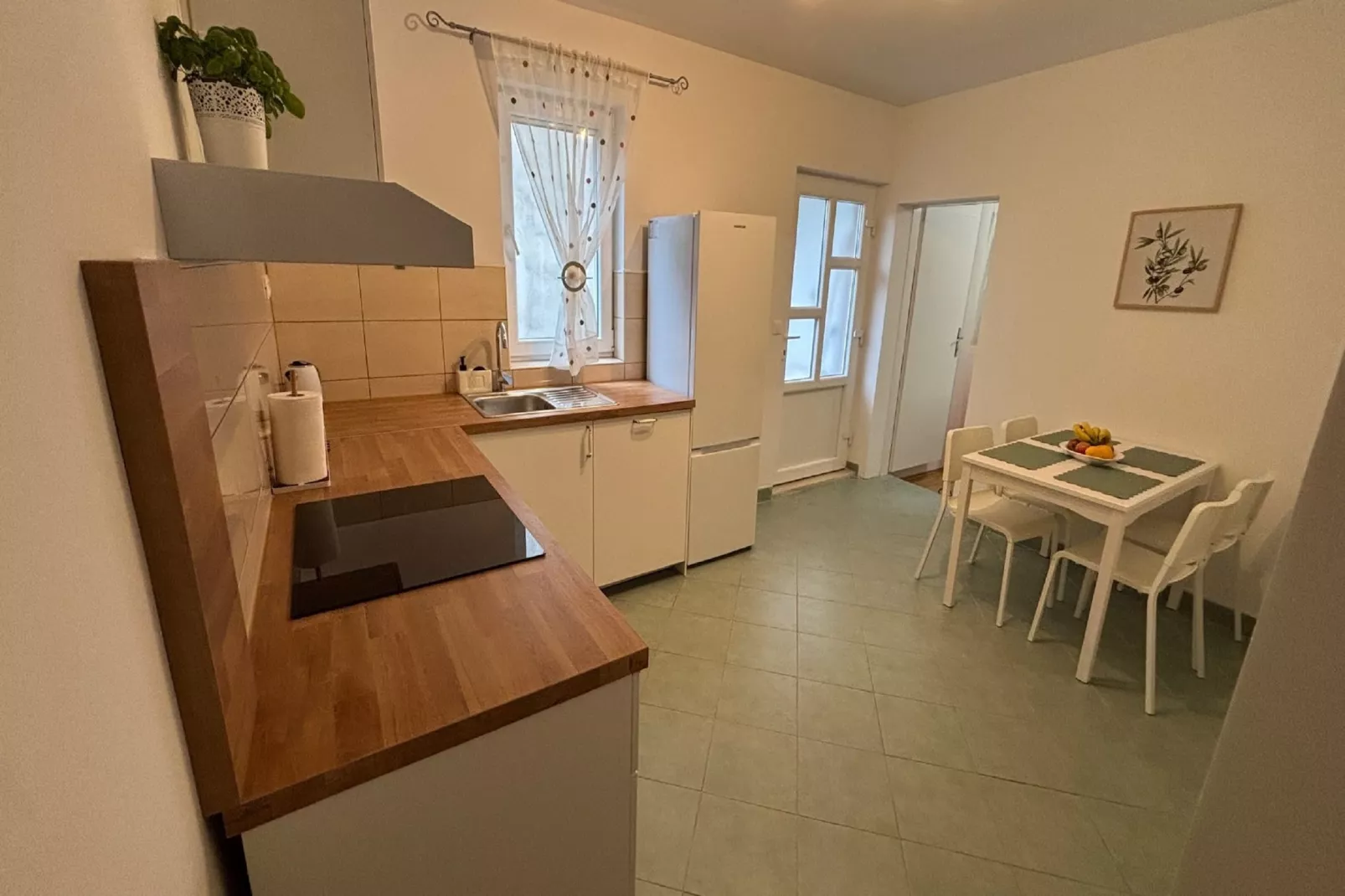 Apartmani Vela Makarska - Classic One Bedroom Apartment-Kitchen