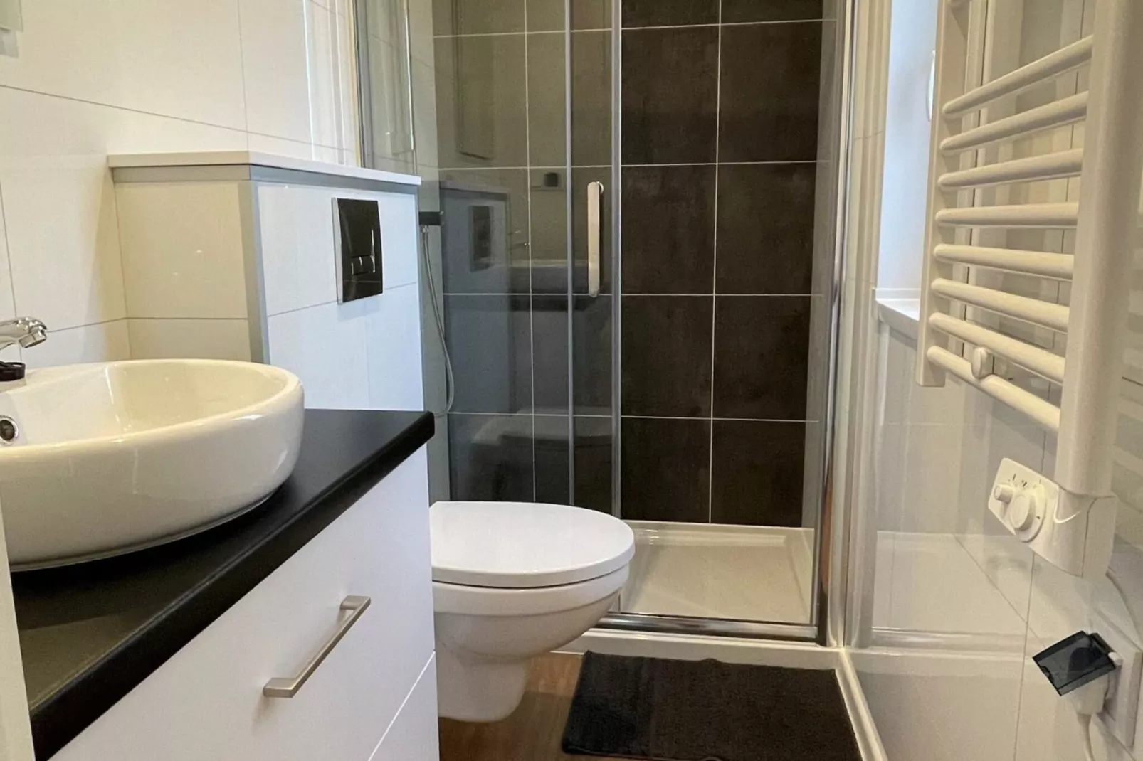 Chalet Nachtegaal (4 personen)-Bathroom