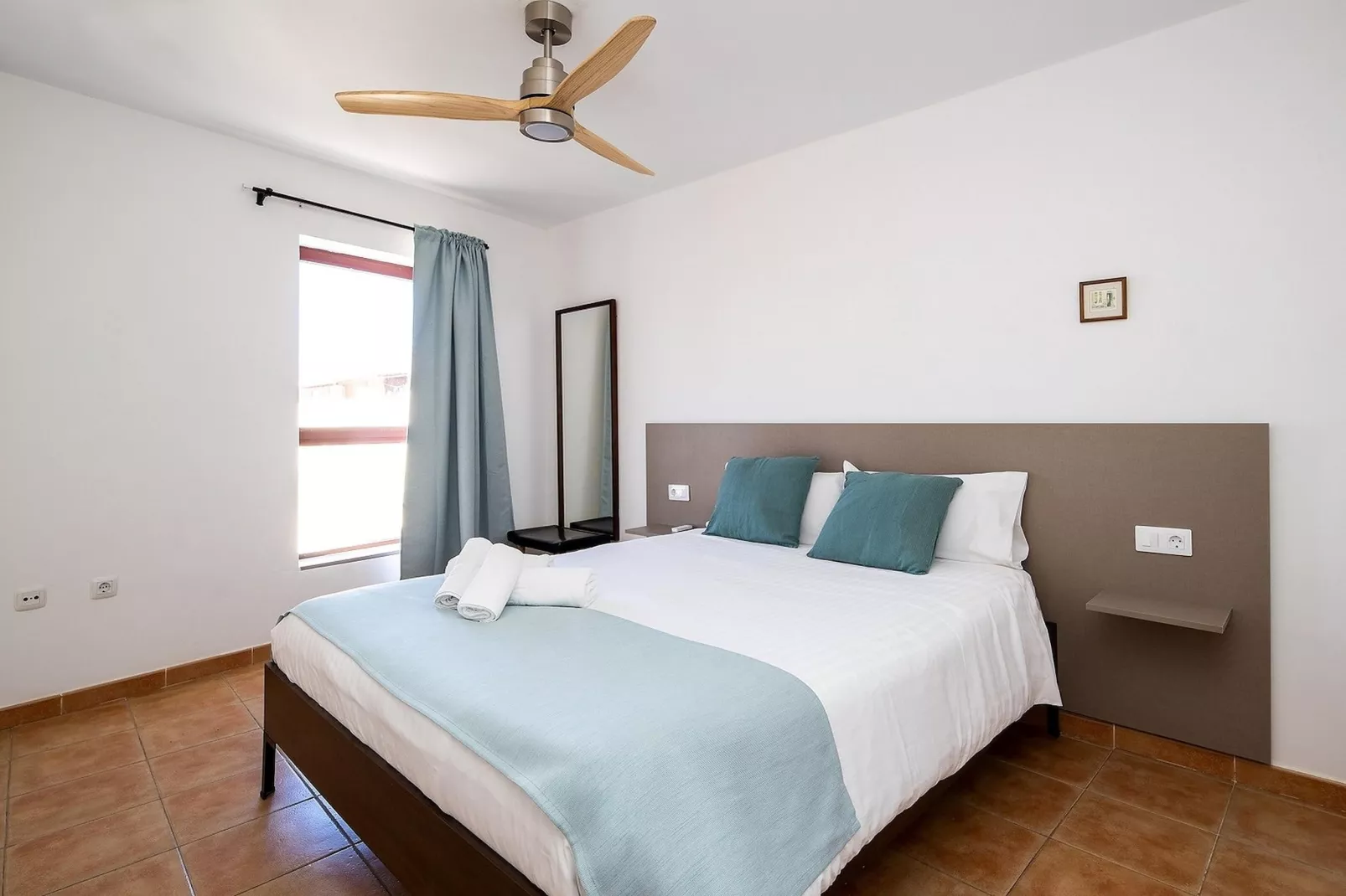 Apartamento en playa Las Carmenes-Bedroom