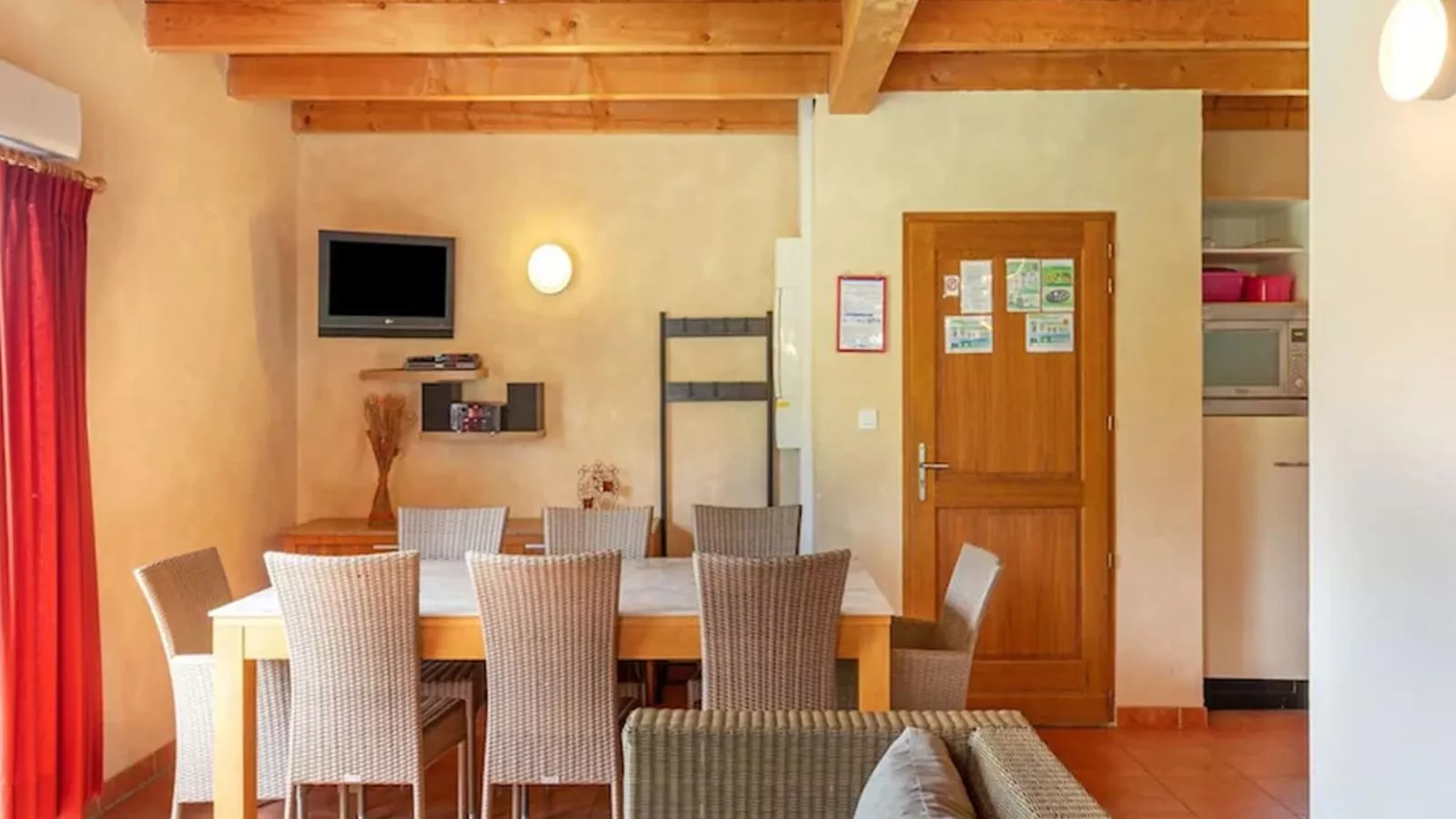Lac Bleu Nr 38-Dining room