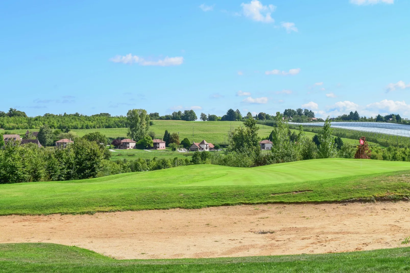 Le Pavillon-Gebiete Sommer 1 km