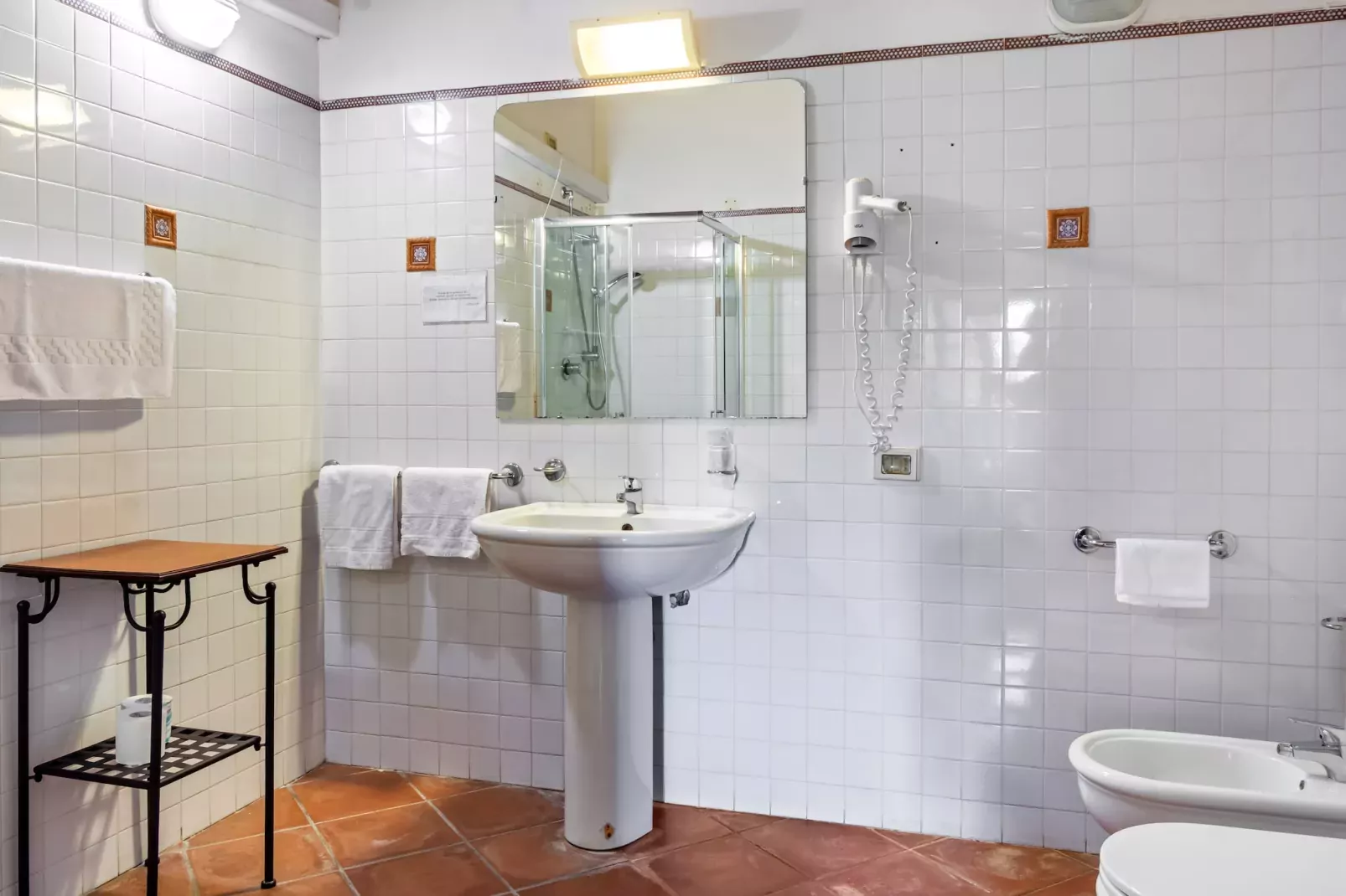Monolocale-Bathroom