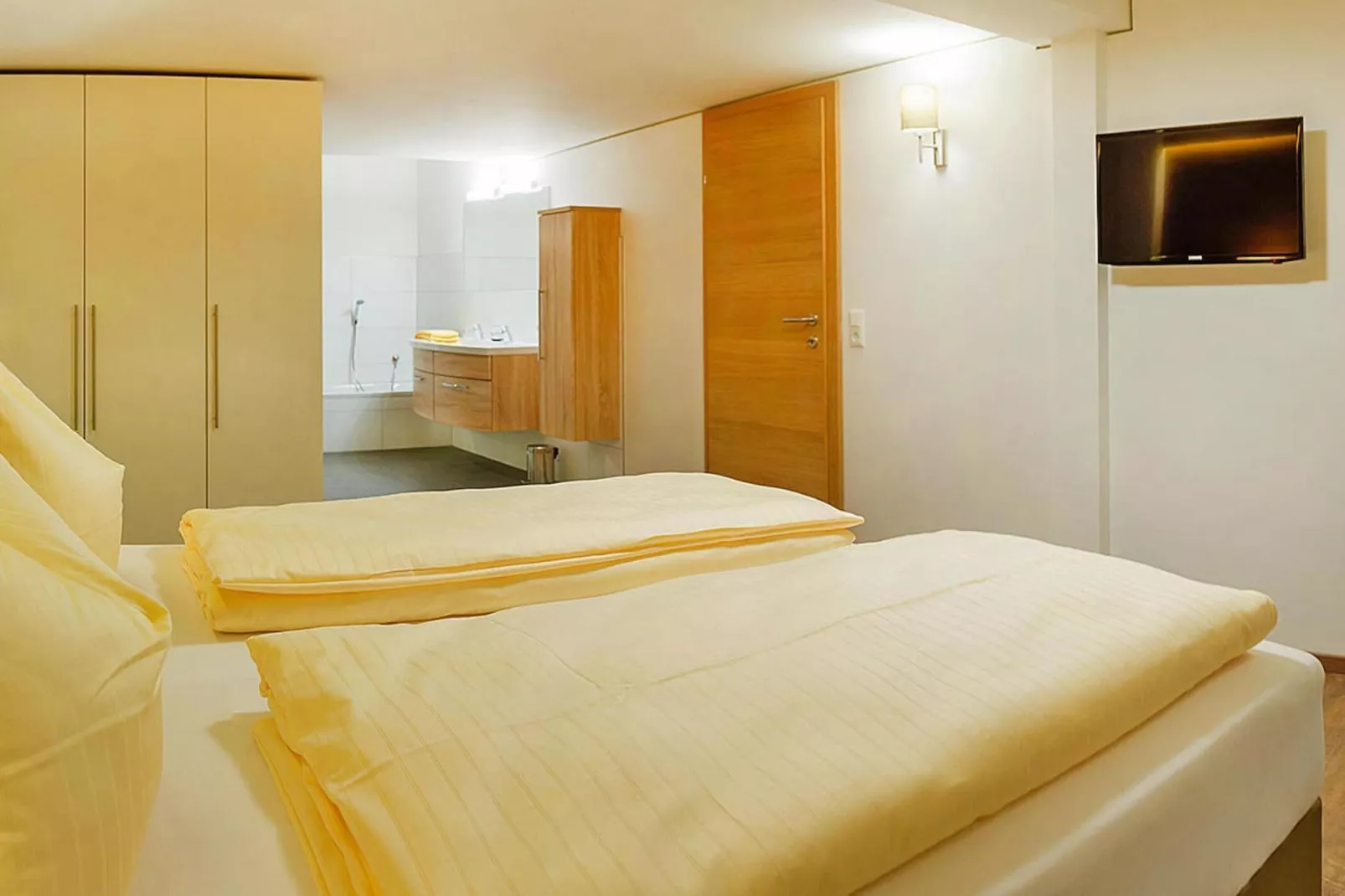 Brunner Apartments-Bedroom