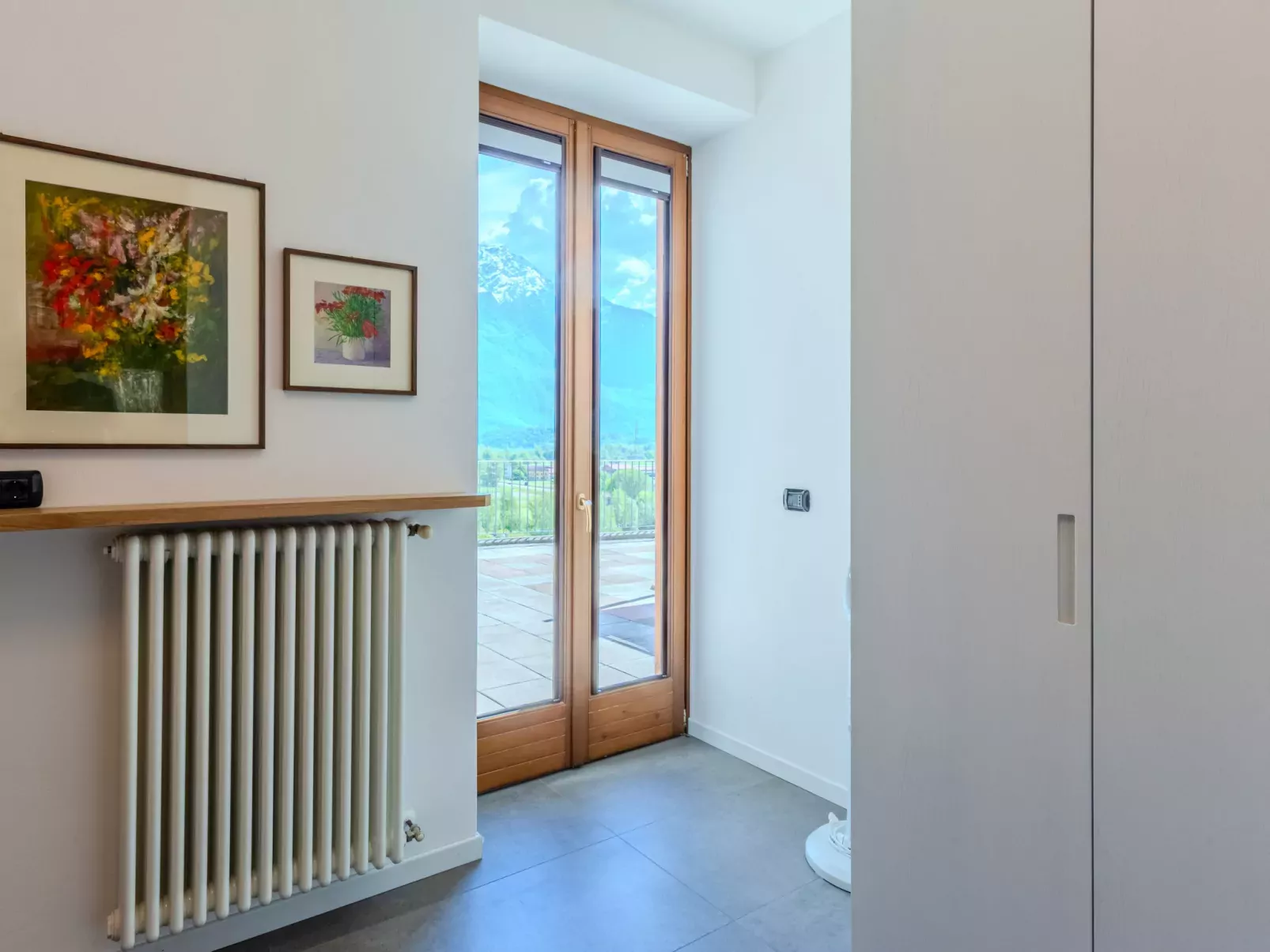 Flat 1-Inside
