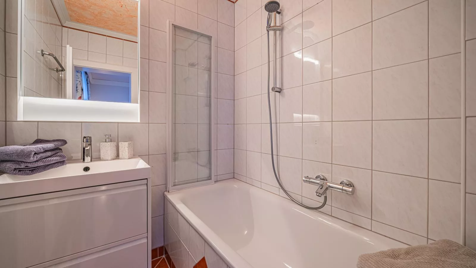 Moser-Bathroom