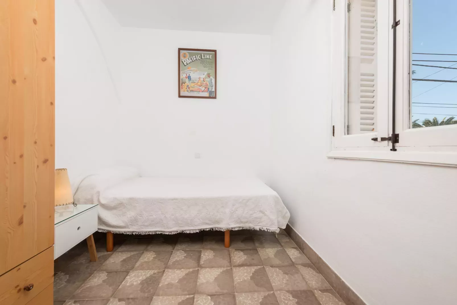 Xarus 2-Bedroom