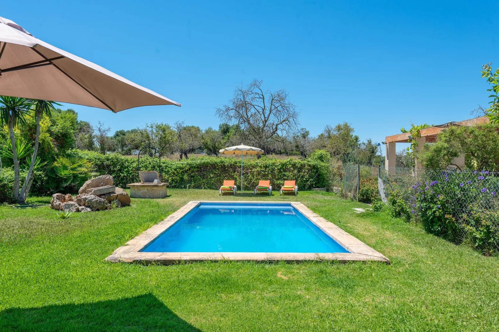 El Reboster (carboneras)-Pool