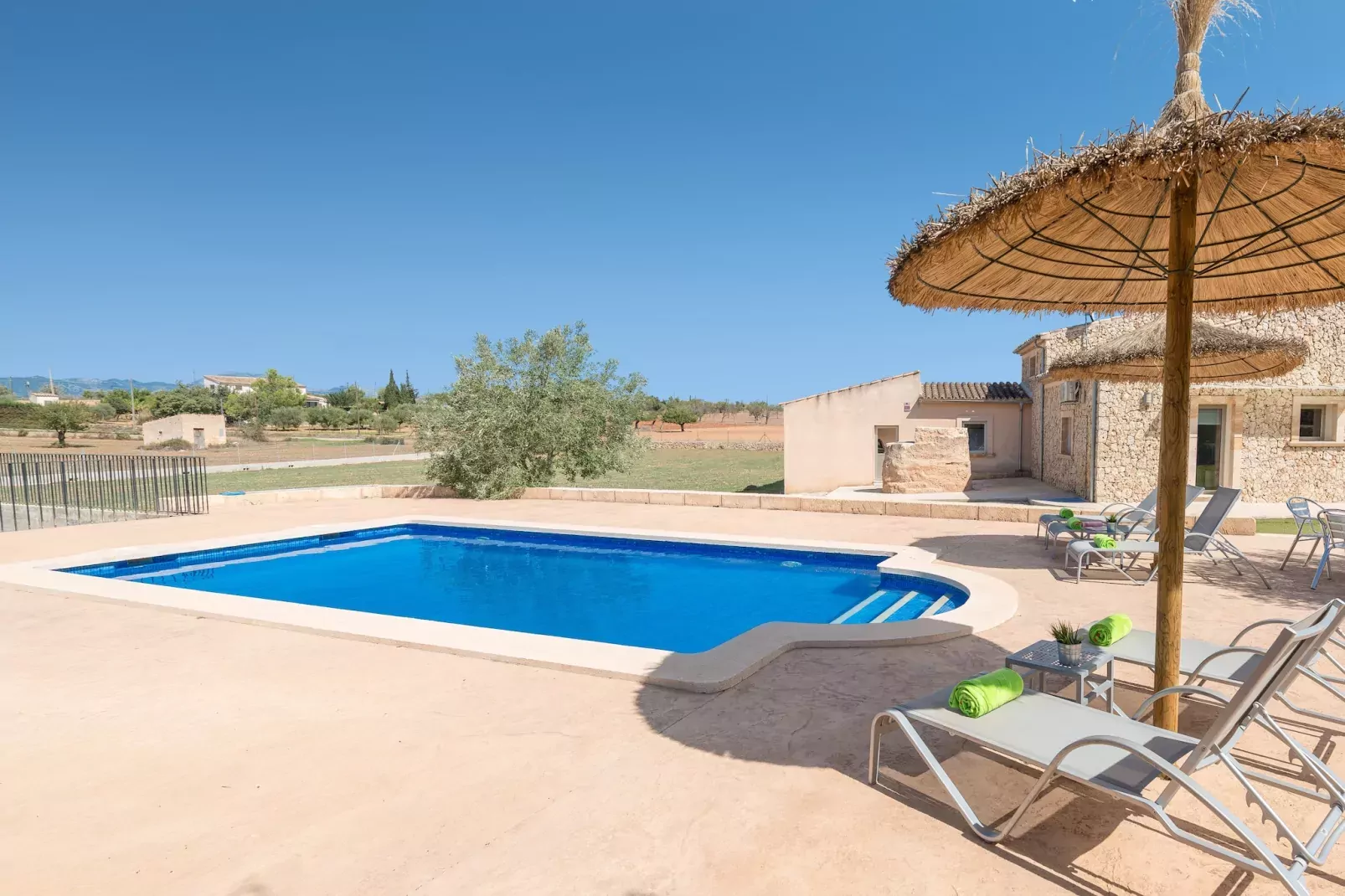 Can Brivo-Pool
