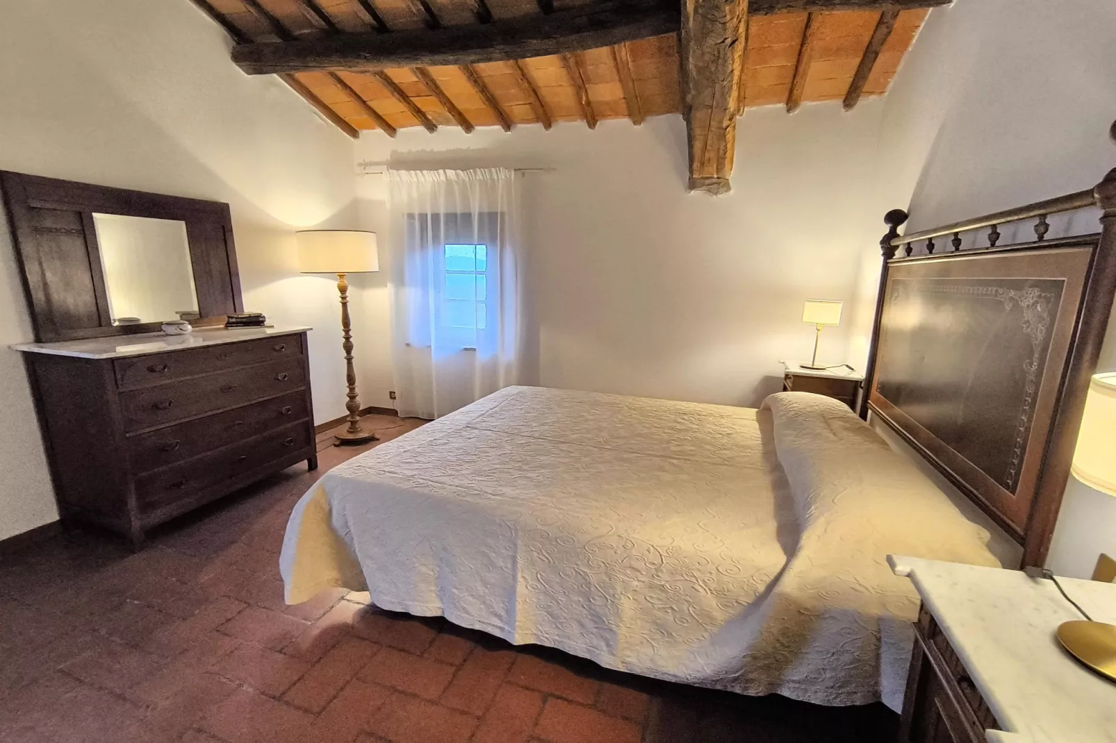 Agriturismo Podere Ceccherini in San Leolino - La Loggia-Bedroom