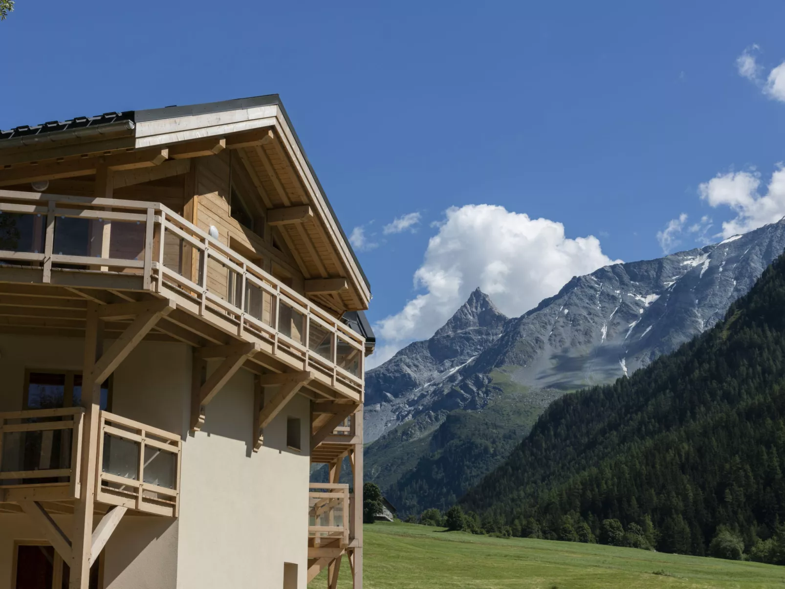 Chalets Les Amis-Outside