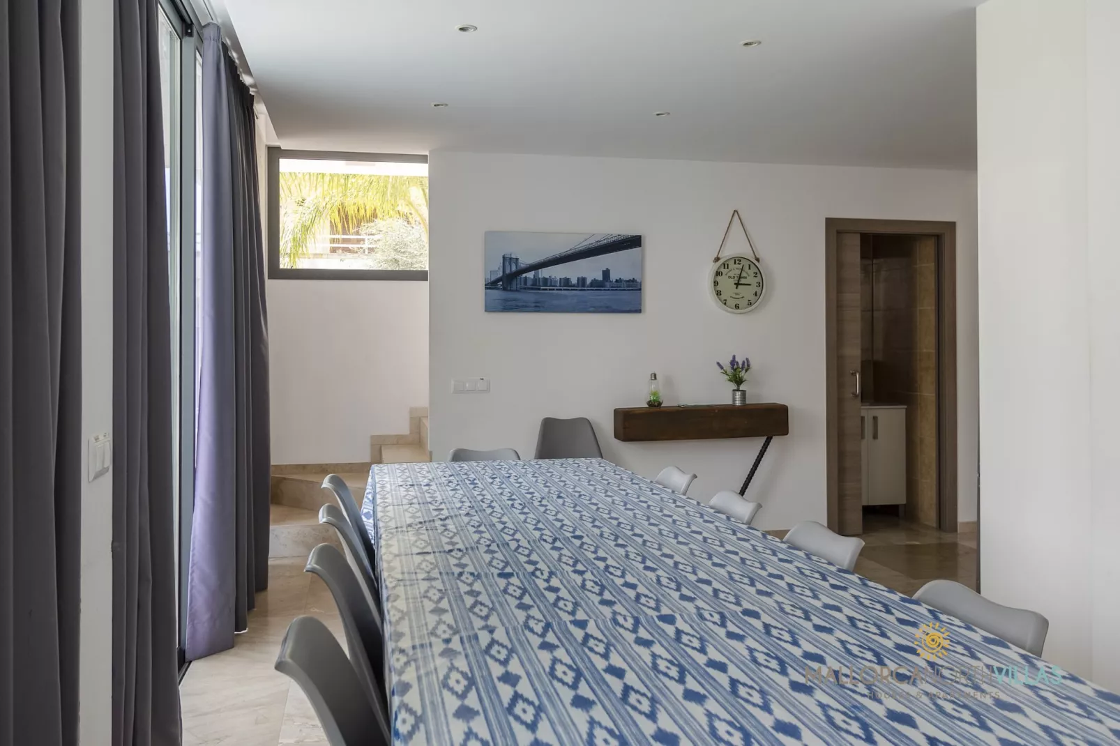 VILLA IOLA IDEAL PARA FAMILIAS A 150M DE LA PLAYA-Dining room
