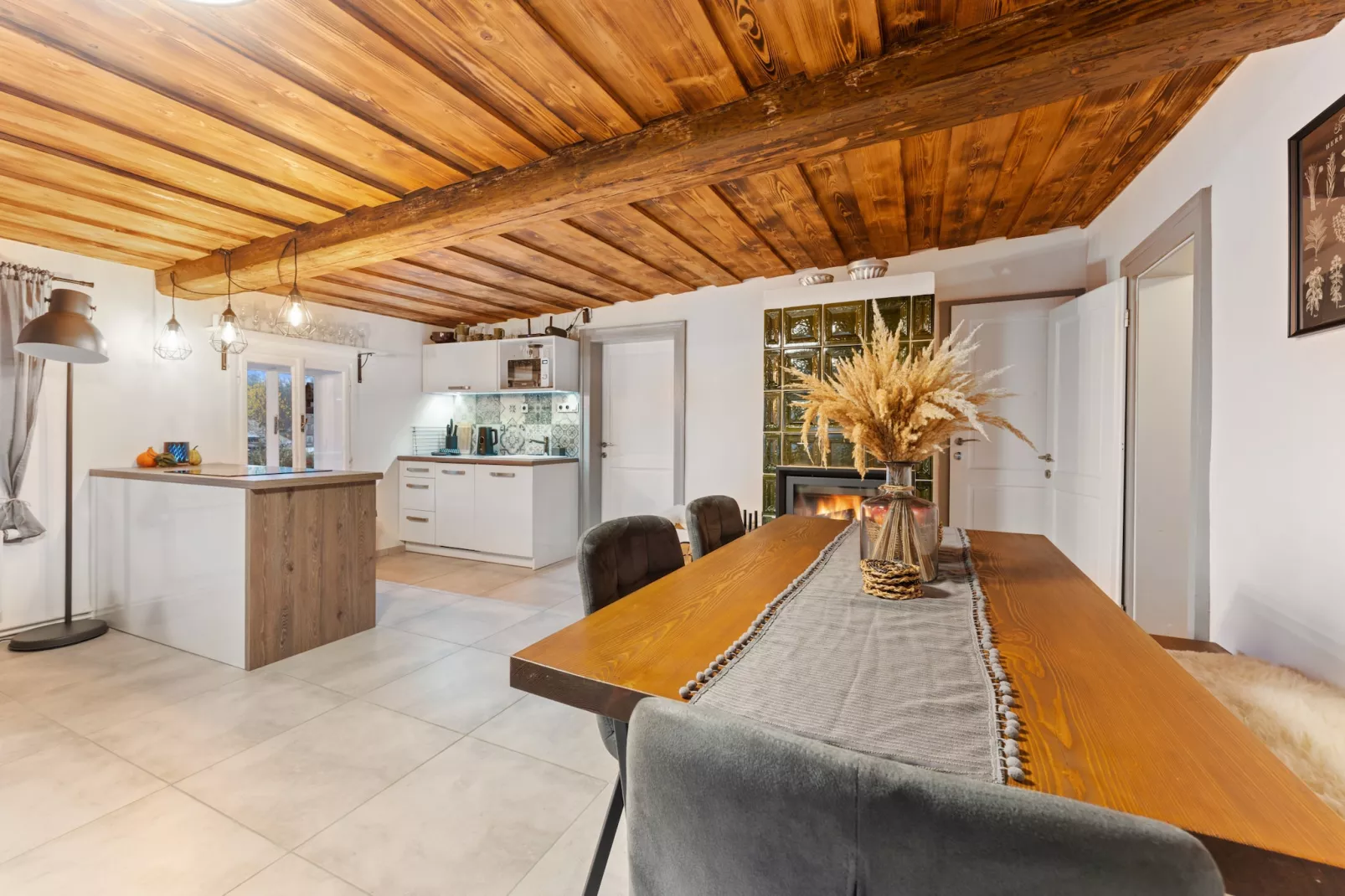 Dolni Branna KDB026-Dining room