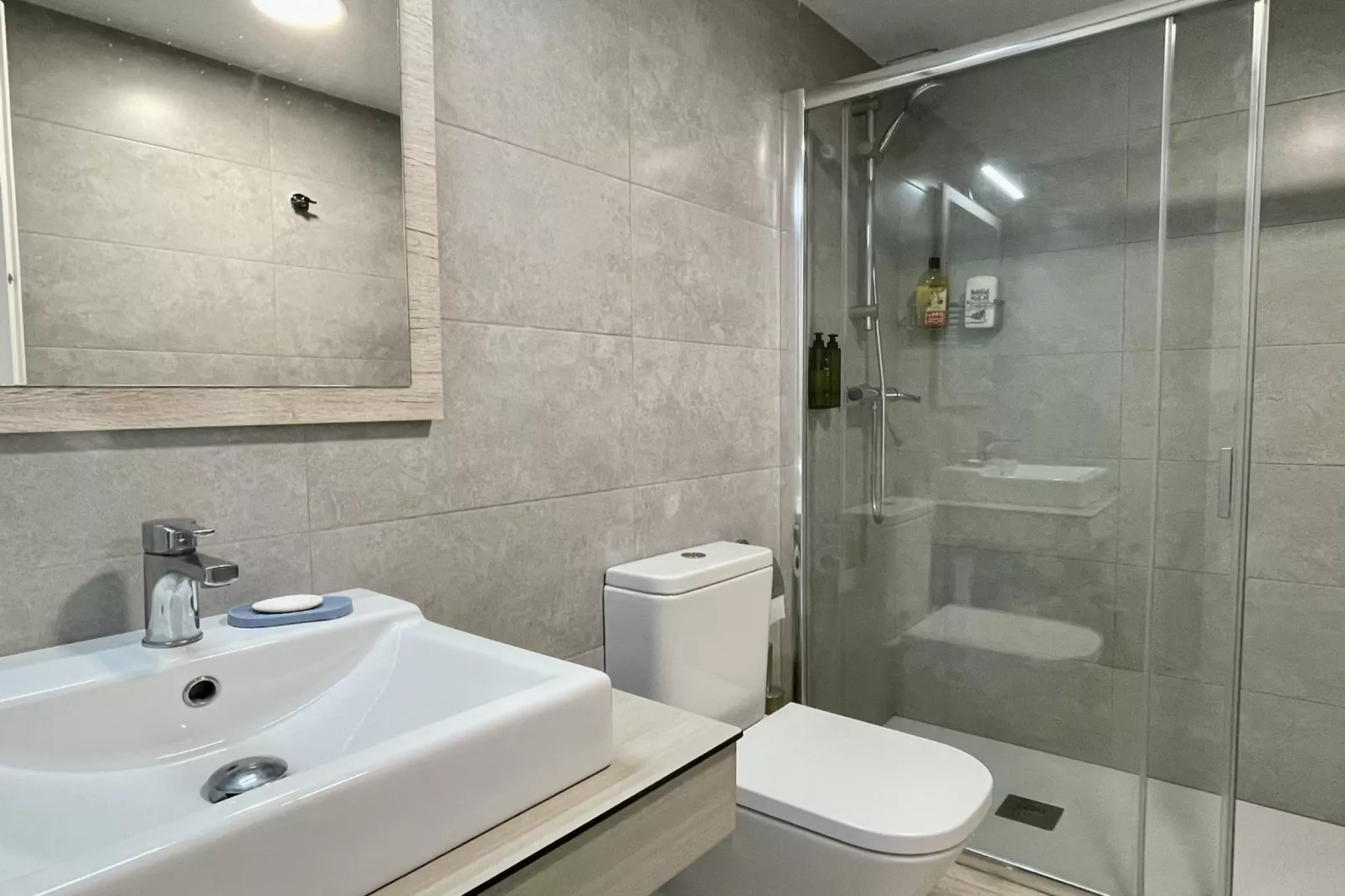 FESTASTAR 406-Bathroom