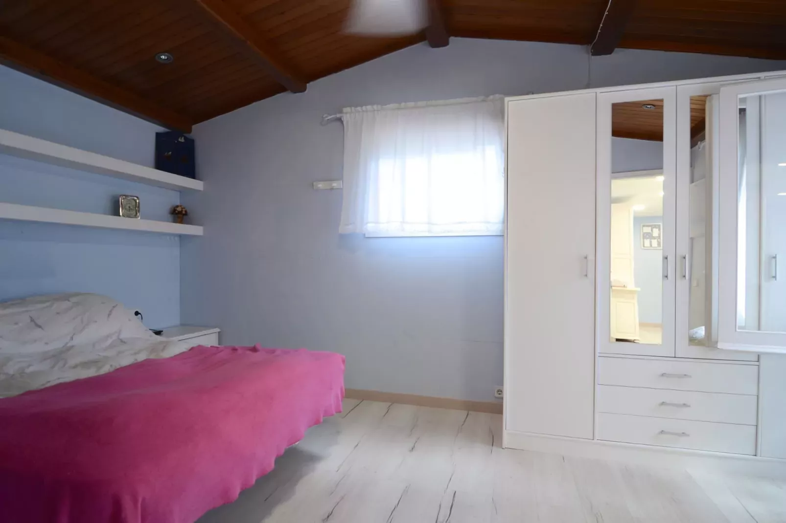 VILLA PEPITA BLUE-Bedroom