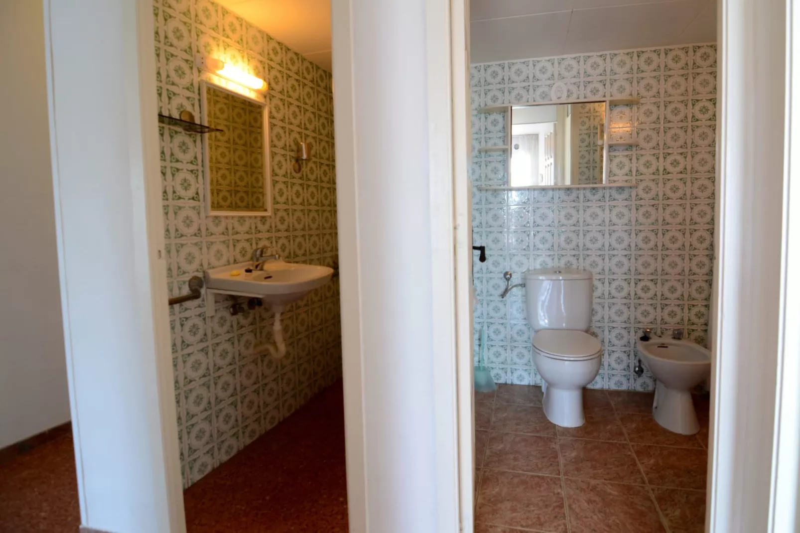 ROCAMAURA II  5-7-Salle de bain