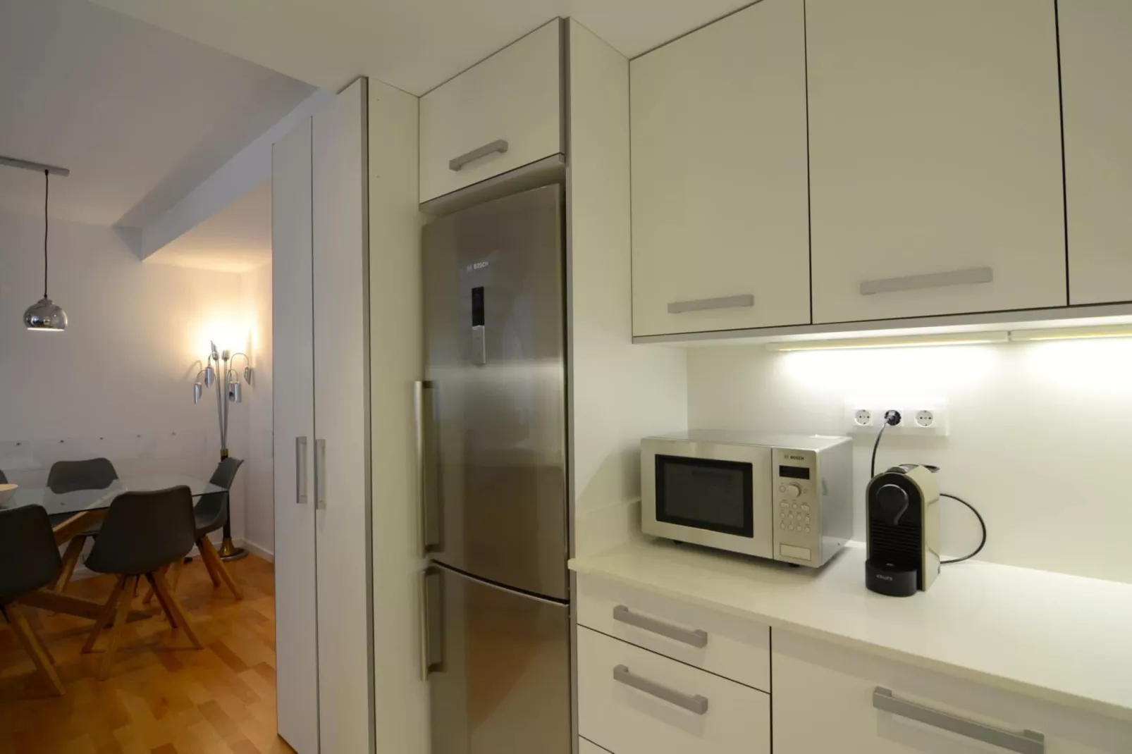 ESGLESIA 7-Kitchen