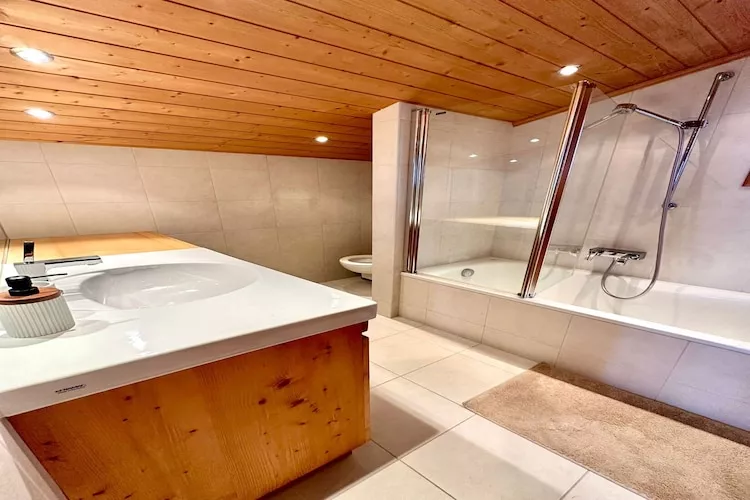 Chalet Bliss Spacious Six Bedrooms And Breathtaking Views-Bedroom