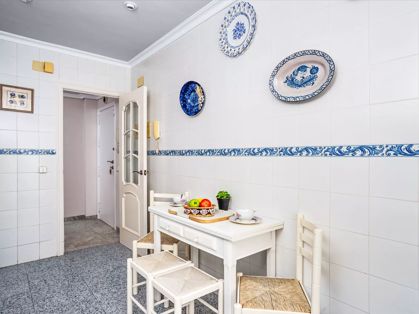 Residencial Marina-Drinnen