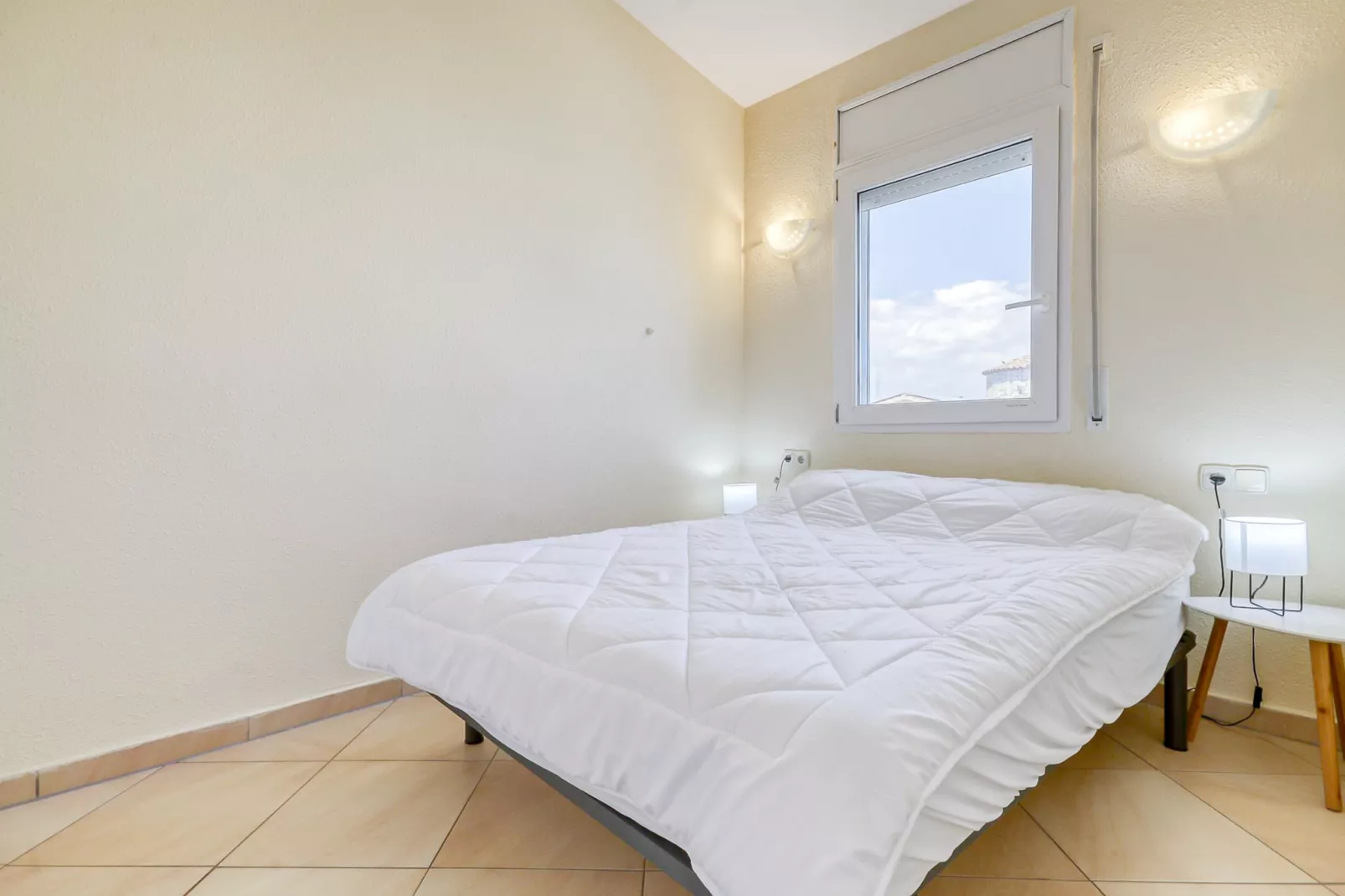 PORT PETIT 10 + Amarre de 3X7 - Immo B-Schlafzimmer